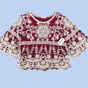 New Kindred Blouse Womens L Burgundy Embroidered Bell Sleeve Boho Crochet‎ Tunic